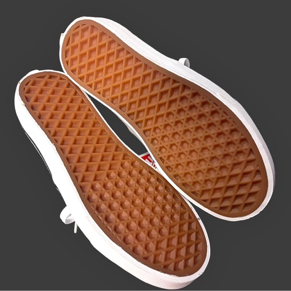 🎉HP🎉 NWB Vans Authentic woven chevron design sneakers. Women’s 5.5 (M4) - Picture 3 of 10